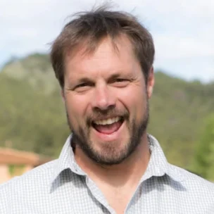 A man smiling.