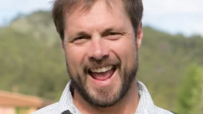 A man smiling.